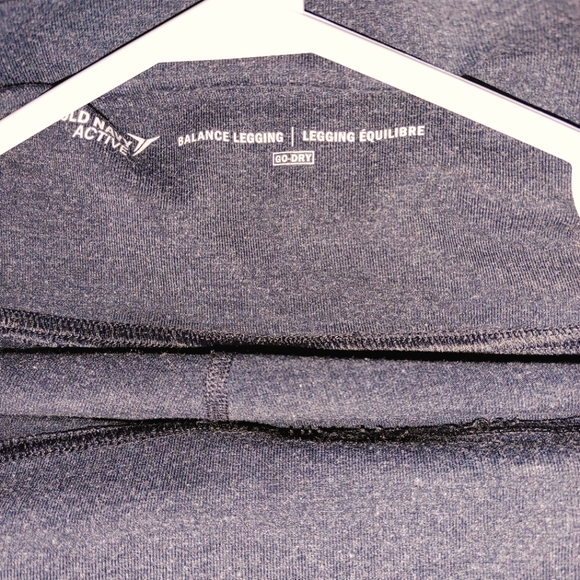 Woman's athletic wear leggings - Picture 2 of 3